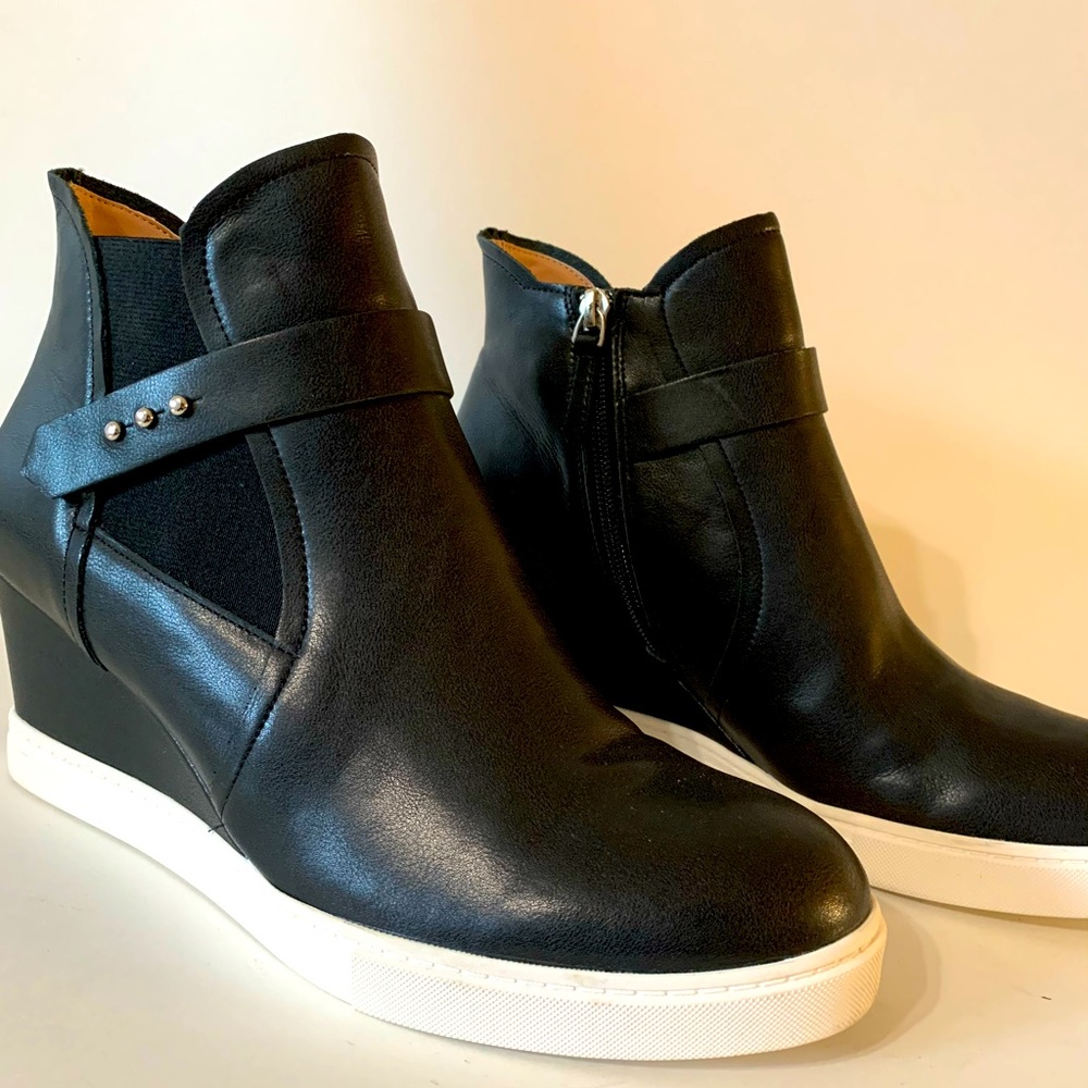 L.Paolo black booties